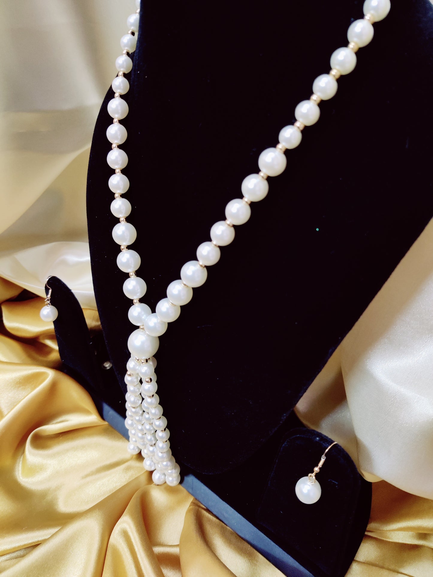 long pearl neck pendant